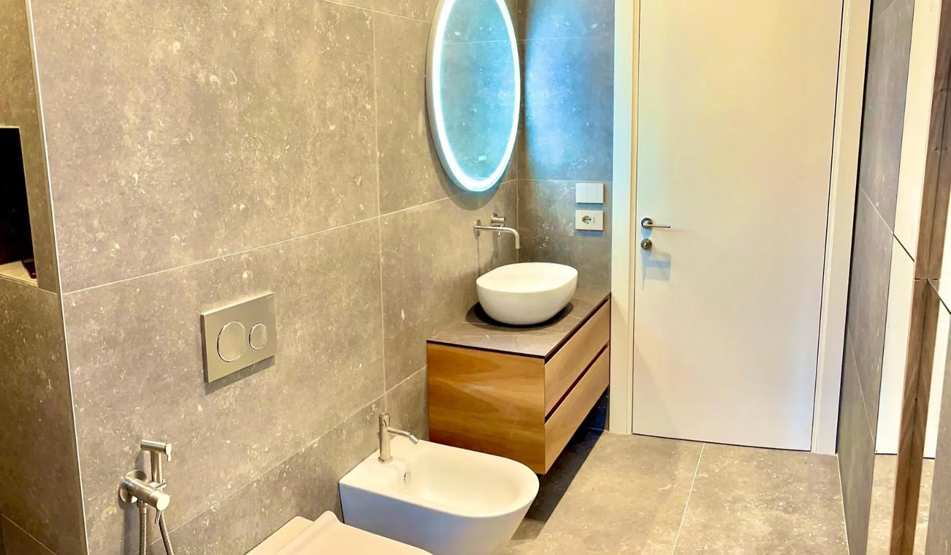 Apartment Solferino 37 Milan