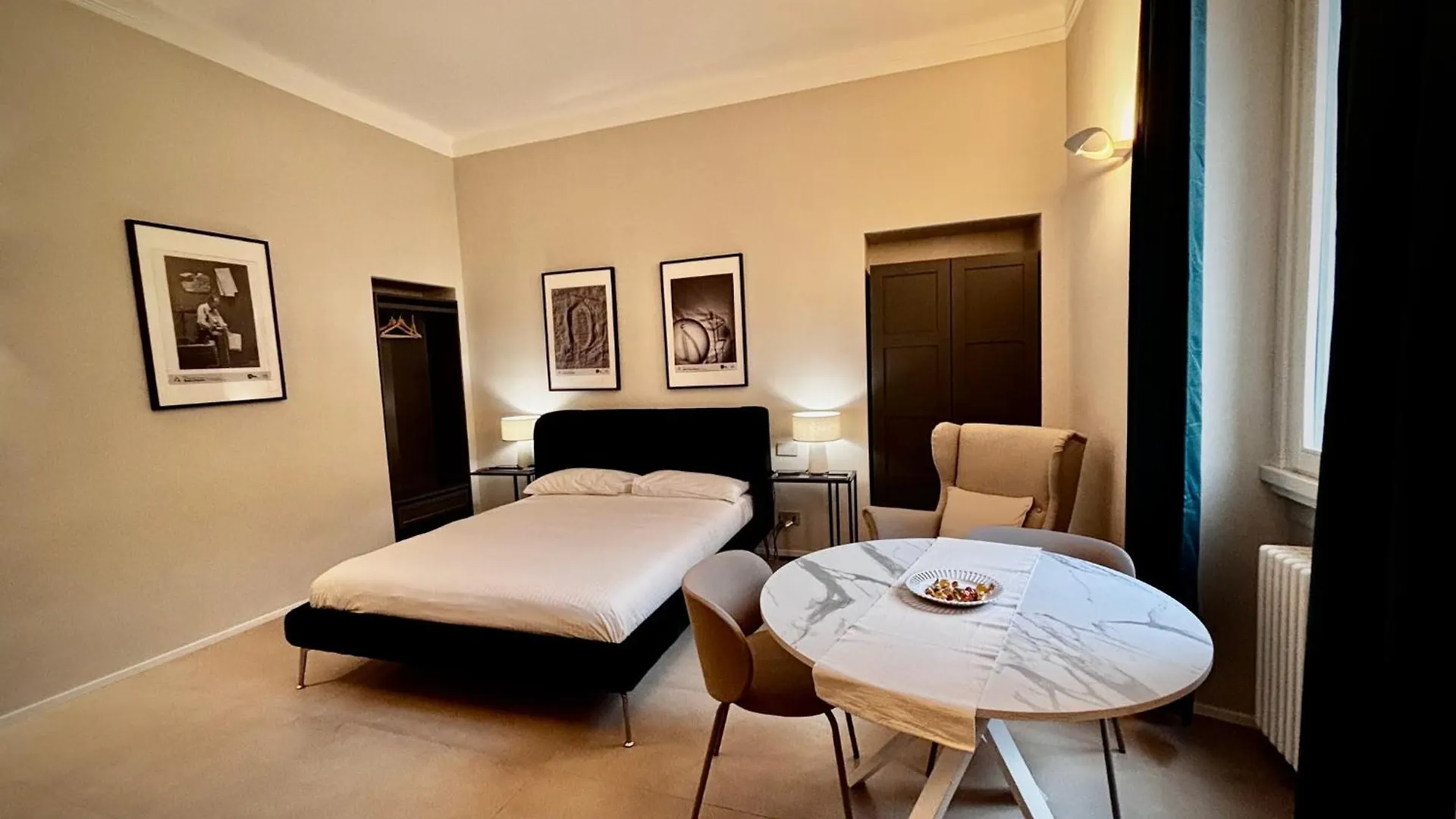 Apartment Solferino 37 Milan Italy
