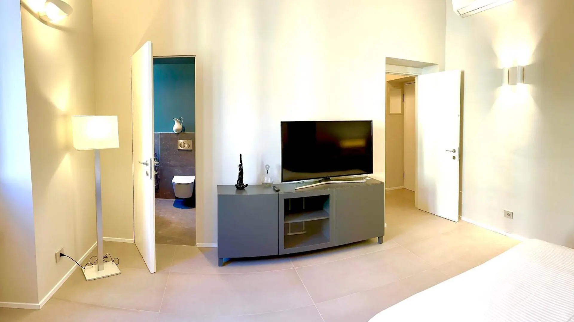 Apartment Solferino 37 Milano