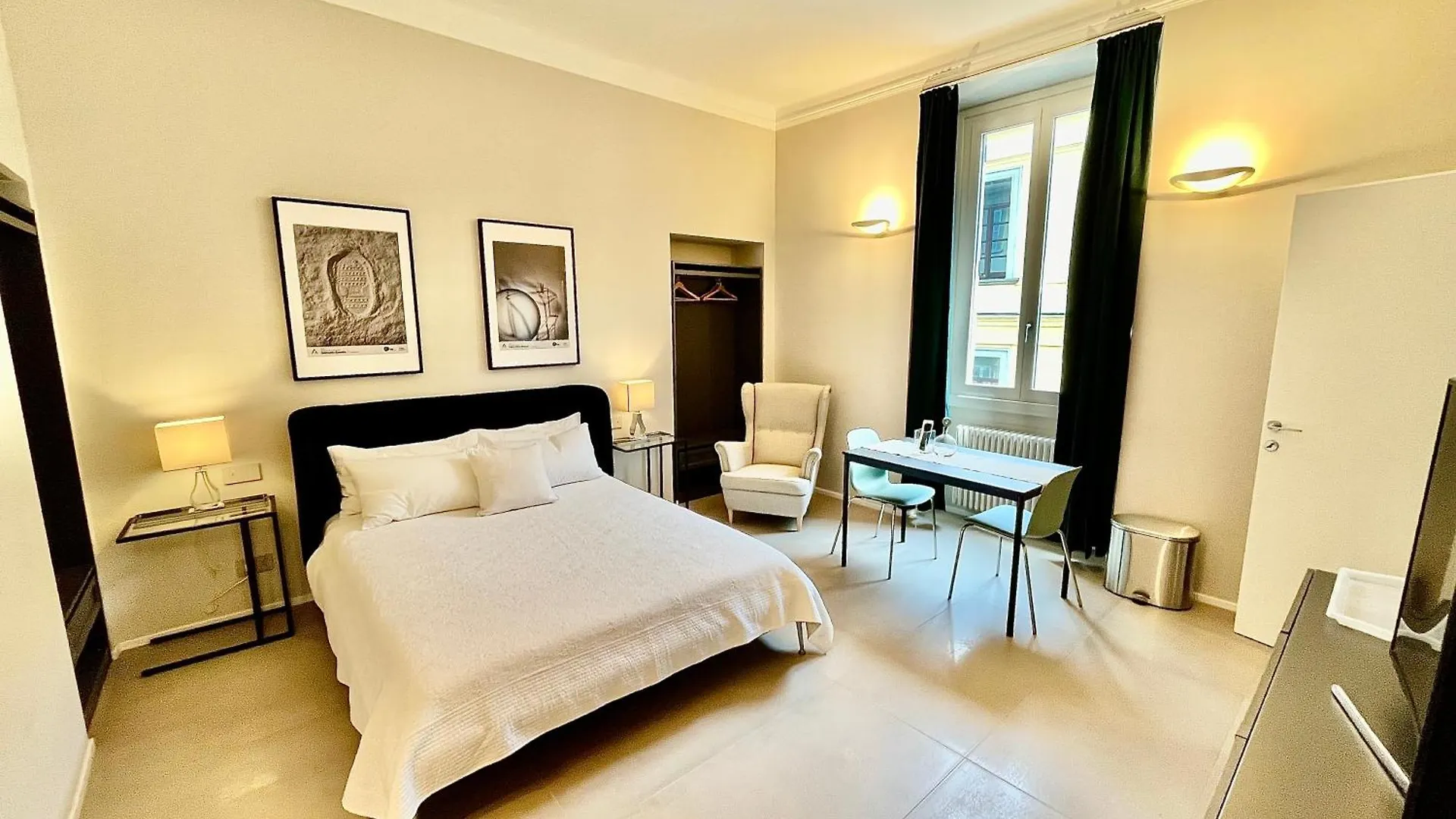 Apartment Solferino 37 Milano