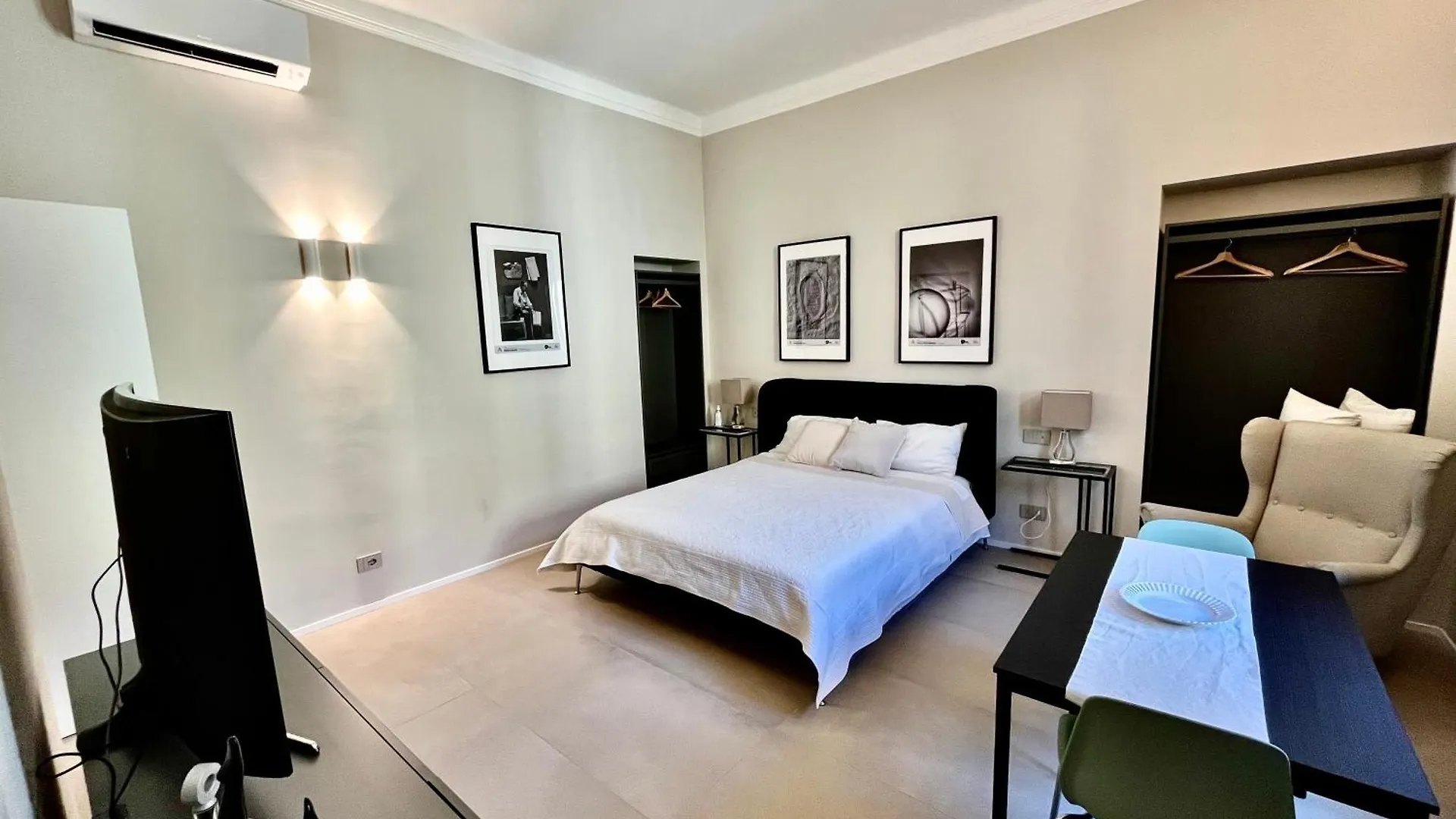 Apartment Solferino 37 Milan